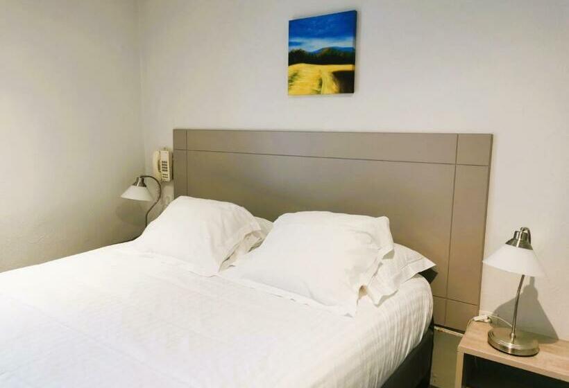 Номер Стандарт Трехместный, De La Couronne