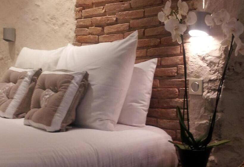 Номер Стандарт, De La Couronne