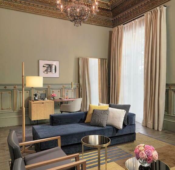 Люкс Повышенной Комфортности, H10 Casa Mimosa 4* Sup