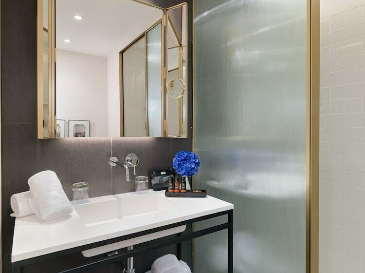 Classic room with terrace