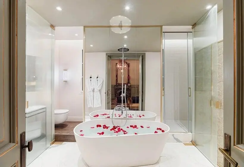 سوئیت با تخت بزرگ, H10 Casa Mimosa 4* Sup