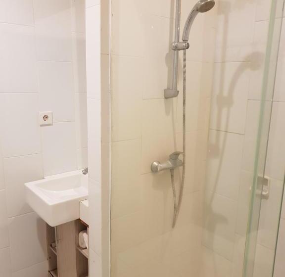 Delüks Oda, N3  Zainul Arifin