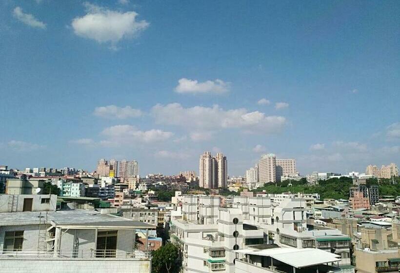 اتاق اکونومی, Open Room