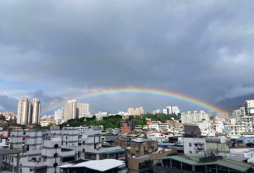 اتاق اکونومی, Open Room