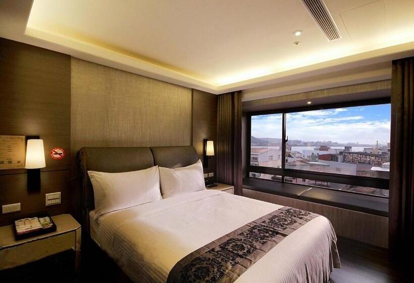 اتاق استاندارد با چشم‌انداز کوهستان, Open Room