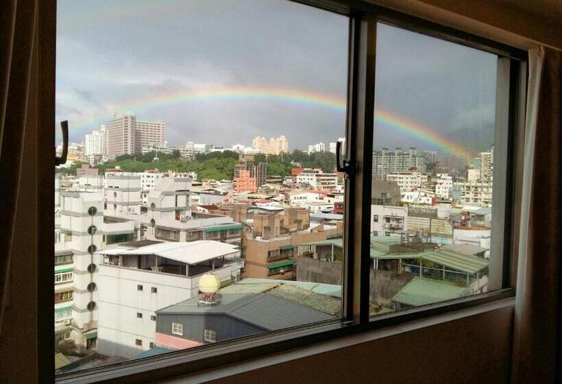 اتاق استاندارد با چشم‌انداز کوهستان, Open Room