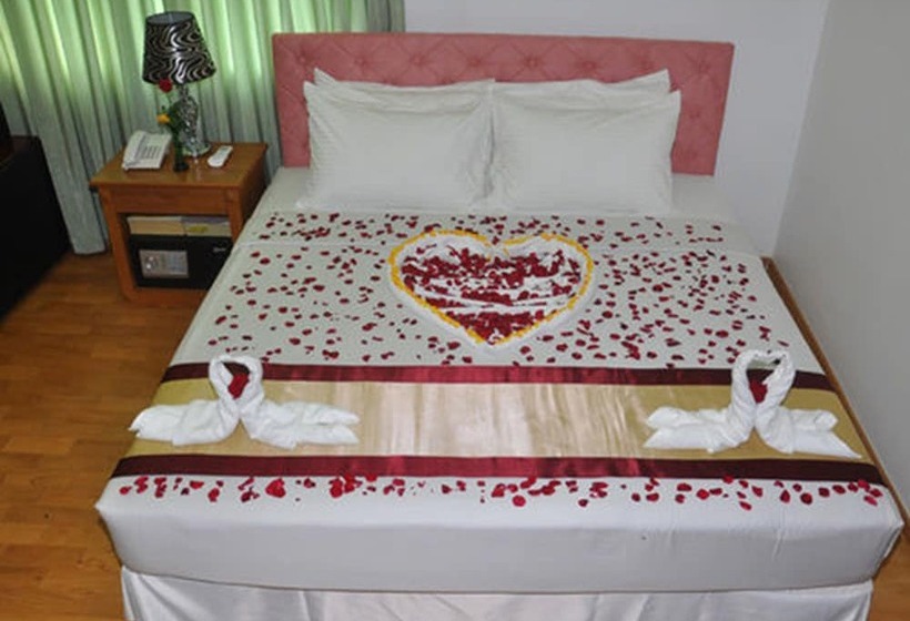 سوییت اجرایی, Paragon