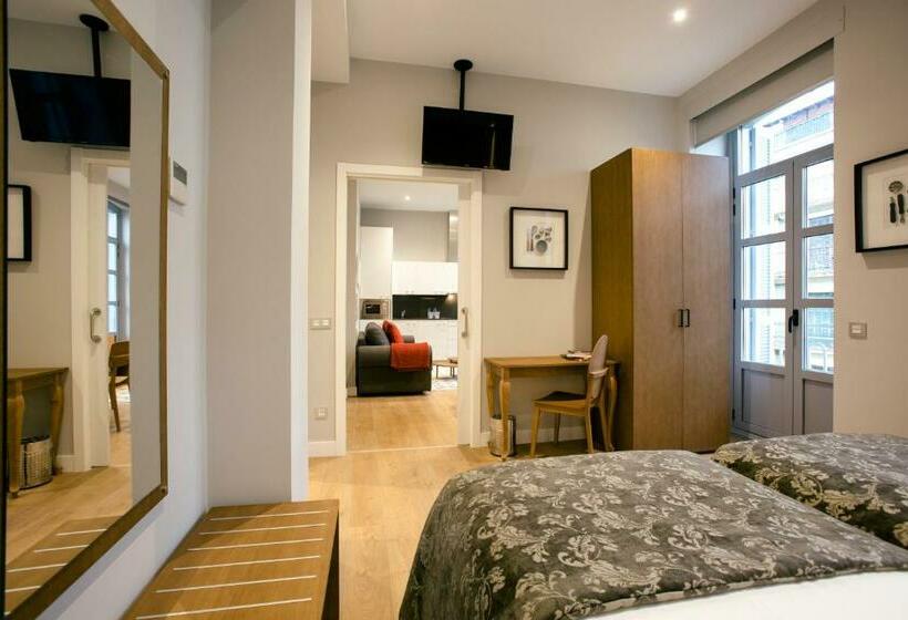 شقة غرفة نوم واحدة مطلة على المدينة, Legazpi Doce Rooms & Suites