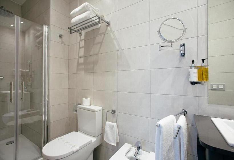 标准工作室带阳台, Legazpi Doce Rooms & Suites