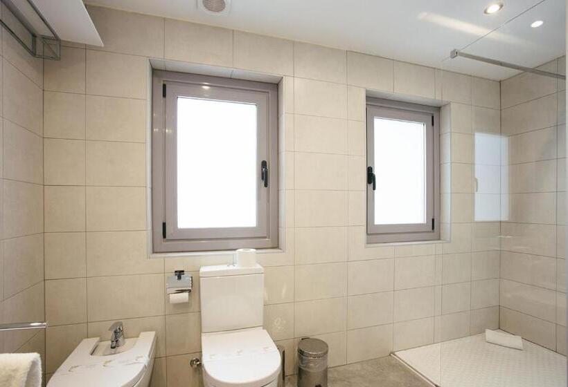 带1个卧室的顶楼公寓, Legazpi Doce Rooms & Suites