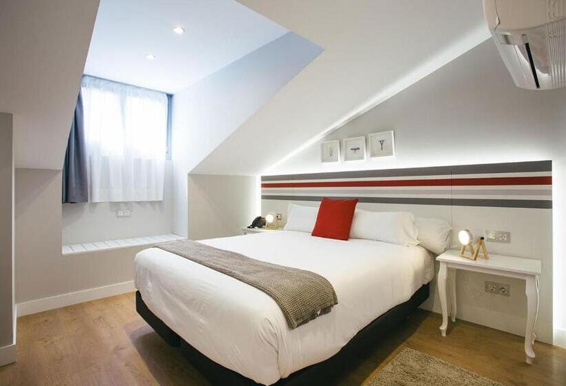 带1个卧室的顶楼公寓, Legazpi Doce Rooms & Suites