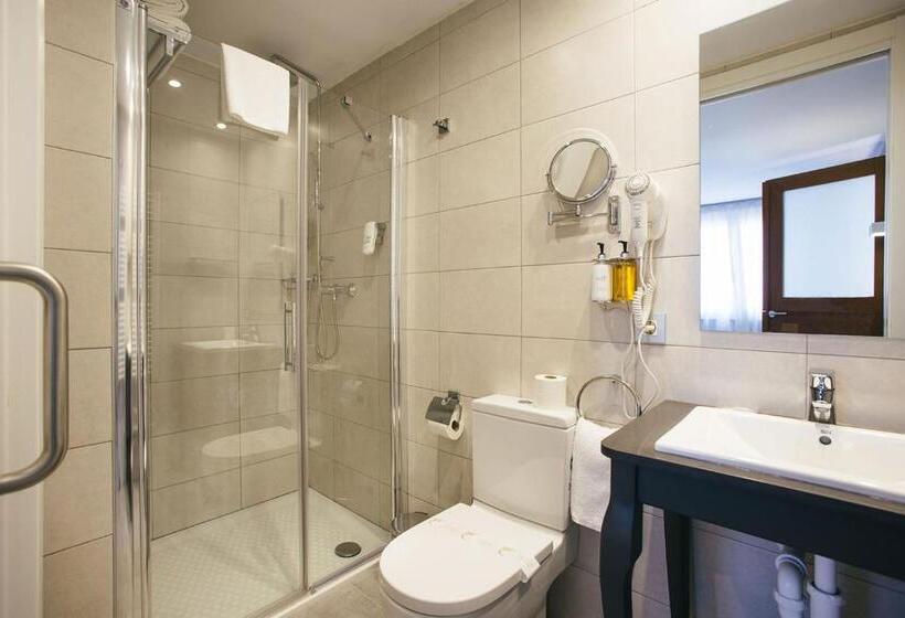 带1个卧室的顶楼公寓, Legazpi Doce Rooms & Suites