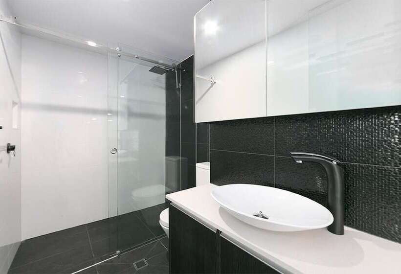 חדר סטודיו סטנדרד, Menso At Southbank