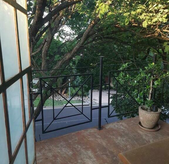 Quarto Deluxe com Sacada, Chateau Vue Guesthouse