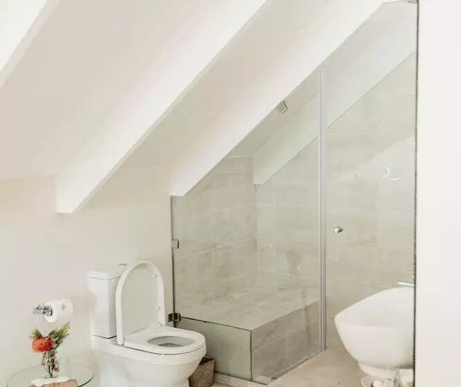 デラックススイート, De Linden Boutique Guest House