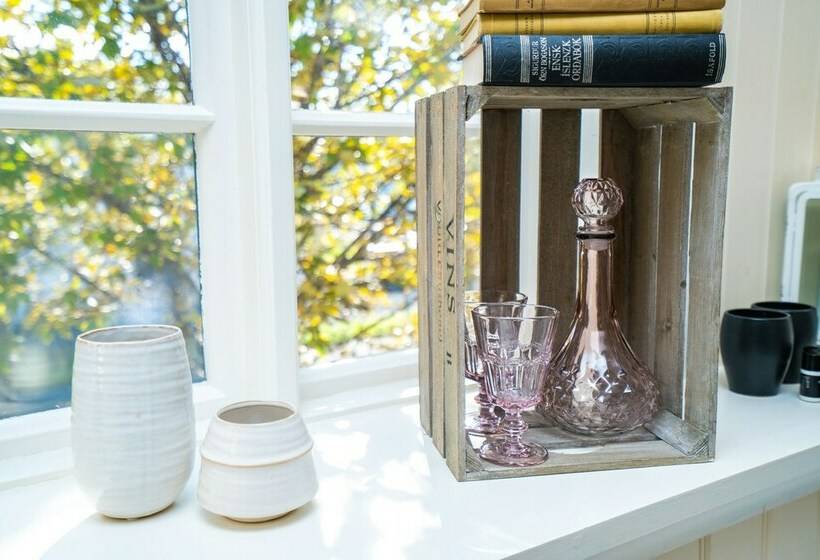 اتاق لوکس, Skyr Guesthouse