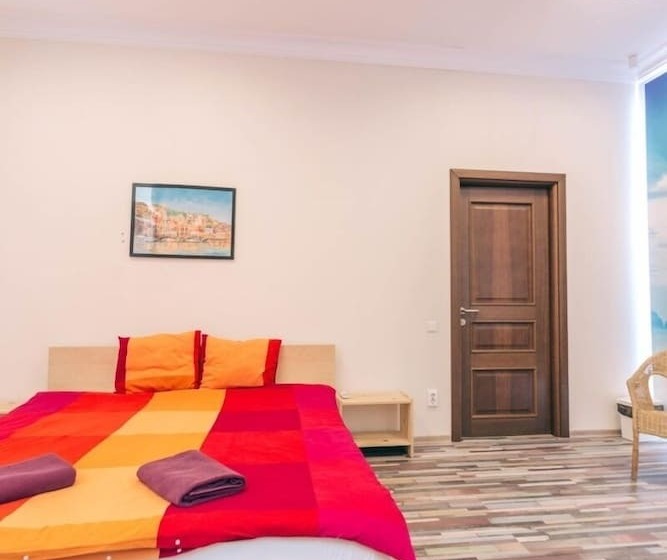 اتاق خانوادگی با سرویس بهداشتی مشترک, Pura Vida Sky Bar & Hostel