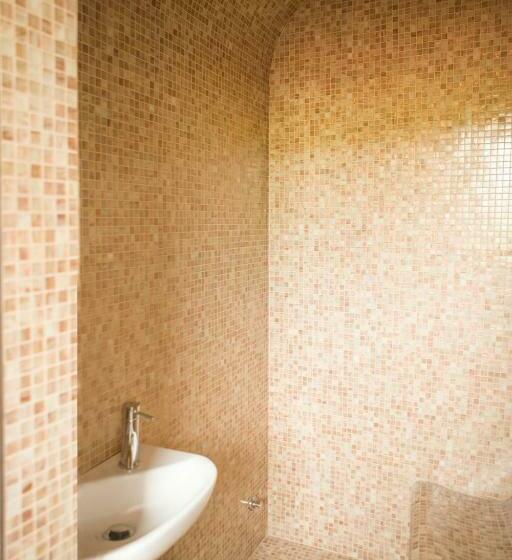 جناح جونيور, Villa Sibilla