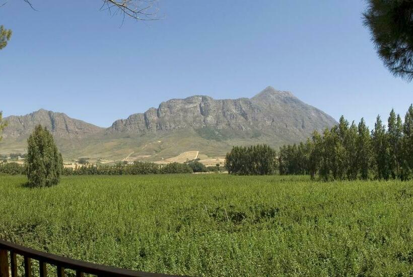 침실 1개 주택, Vindoux Tree House Guest Farm & Spa