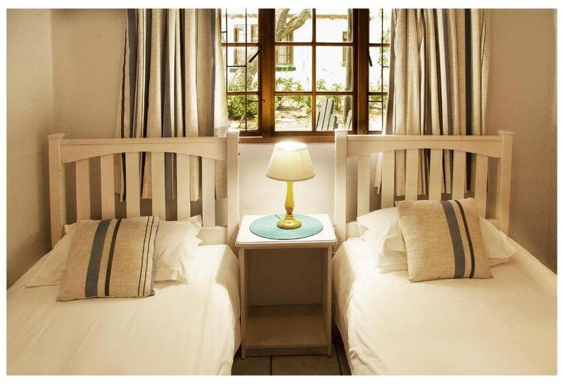 패밀리 방갈로, Vindoux Tree House Guest Farm & Spa