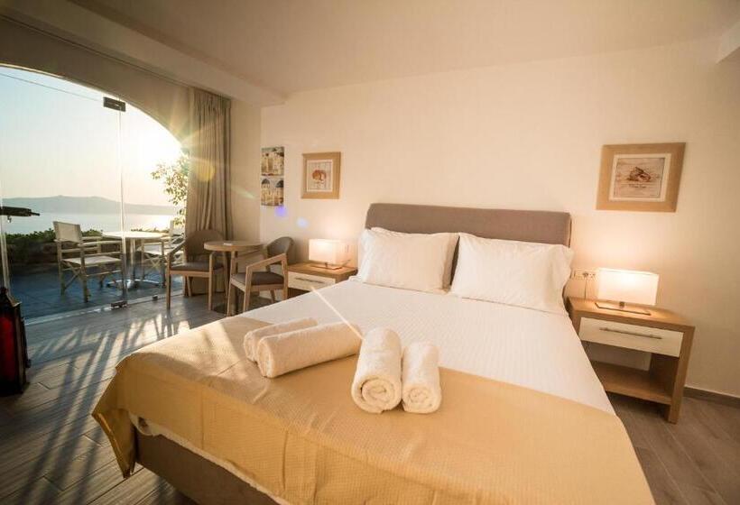 Полулюкс с Бассейном, Kratiras View Luxury Suites