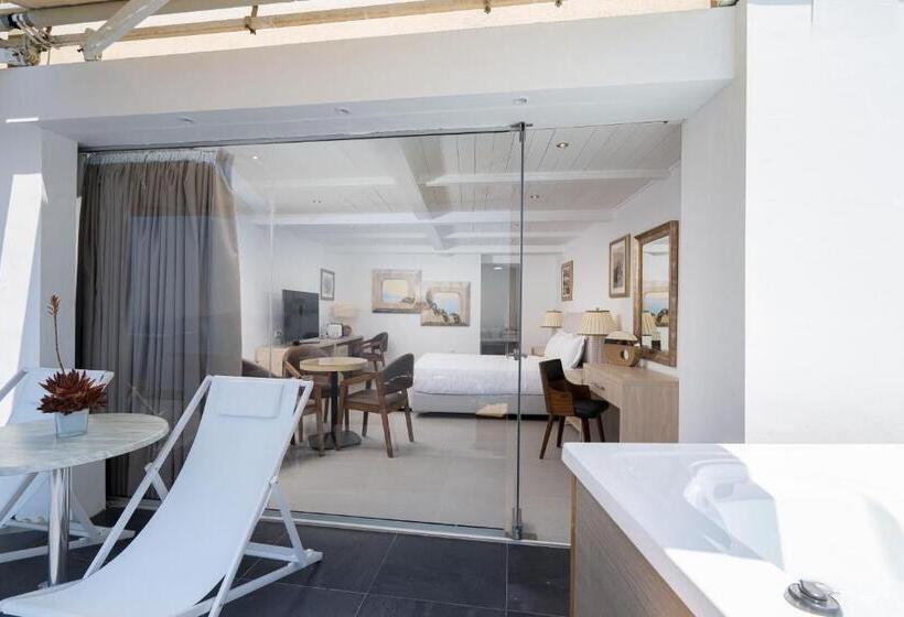 Люкс с гидромассажем, Kratiras View Luxury Suites