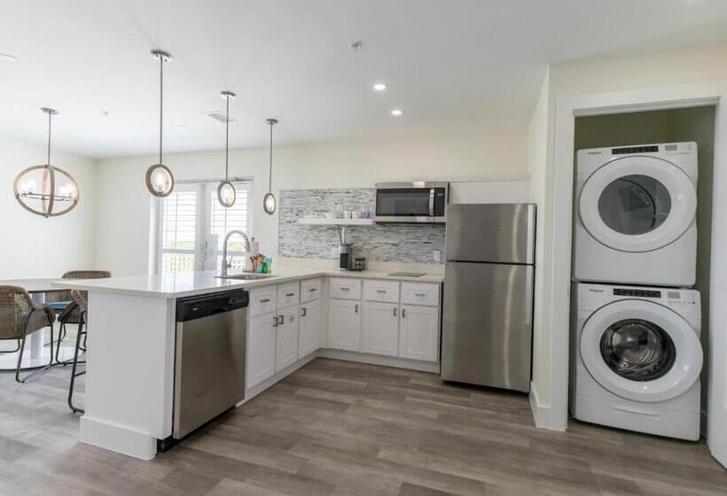 جناح سوبيريور مطل علي البحر, Sugarloaf Key Hotel At Koa Resort