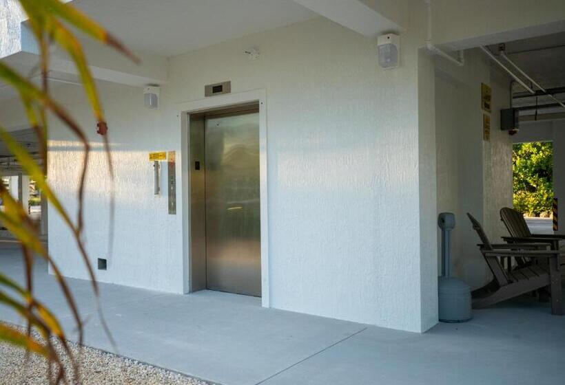 جناح مطلّ علي البحر, Sugarloaf Key Hotel At Koa Resort