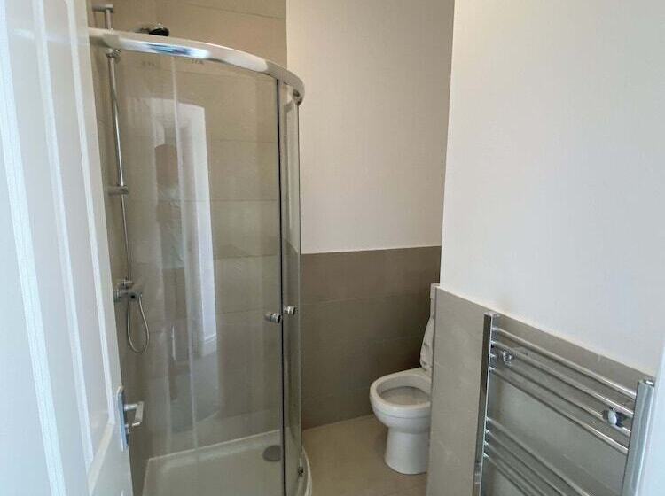 חדר סטנדרט, Cosy 3bd Guesthouse. Private Bathrooms