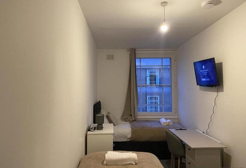 Номер Стандарт, Cosy 3bd Guesthouse. Private Bathrooms