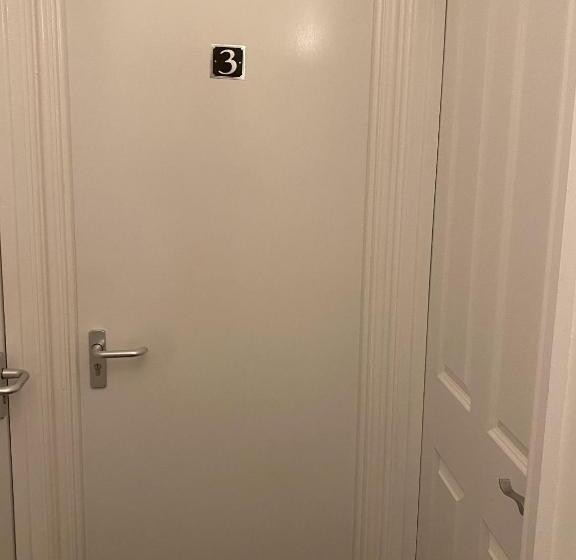 חדר סטנדרט, Cosy 3bd Guesthouse. Private Bathrooms