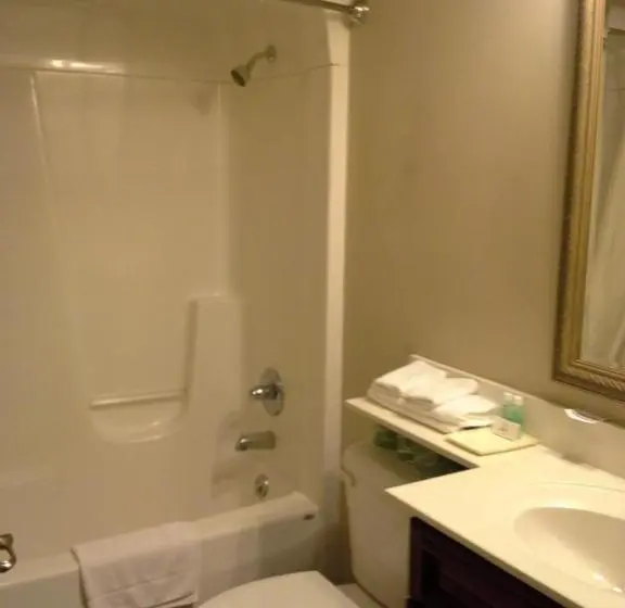 スタンダードルーム, Gamble Farm Inn And Suites
