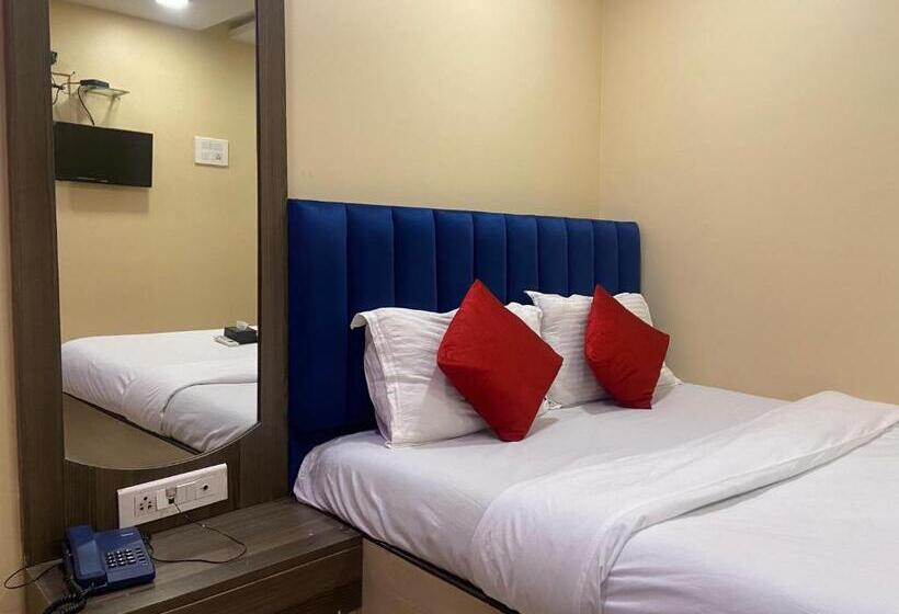 اتاق لوکس, Royal Grand   Near Mumbai International Airport