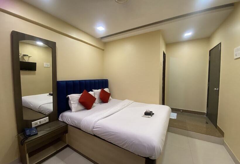 اتاق لوکس, Royal Grand   Near Mumbai International Airport