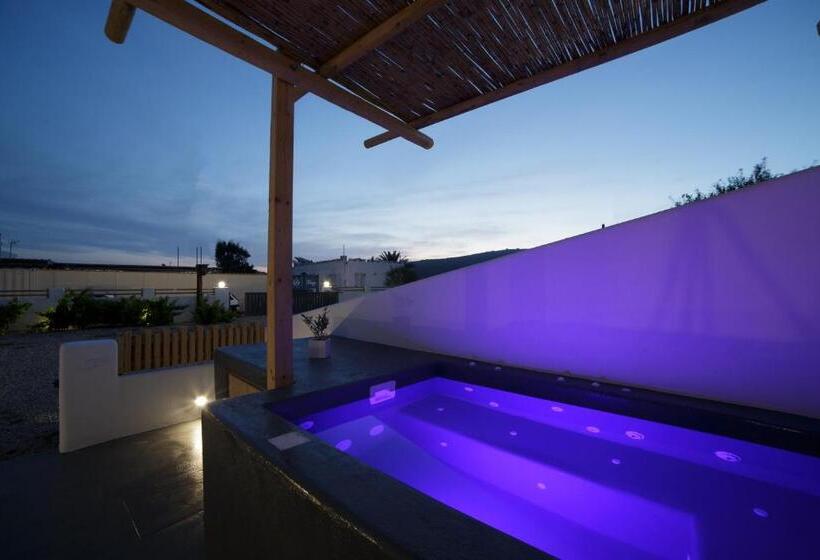 חדר דלוקס, Athiri Luxury Suites