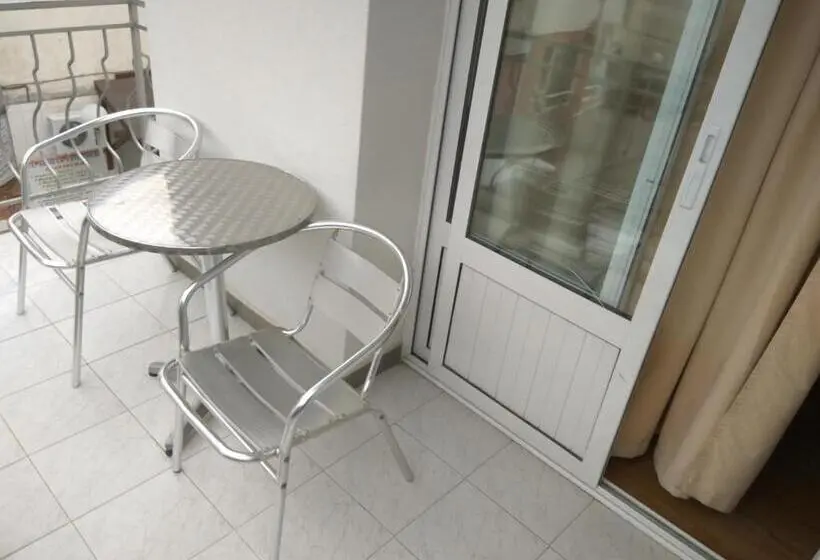 اتاق استاندارد, Family Hotel Blazhi