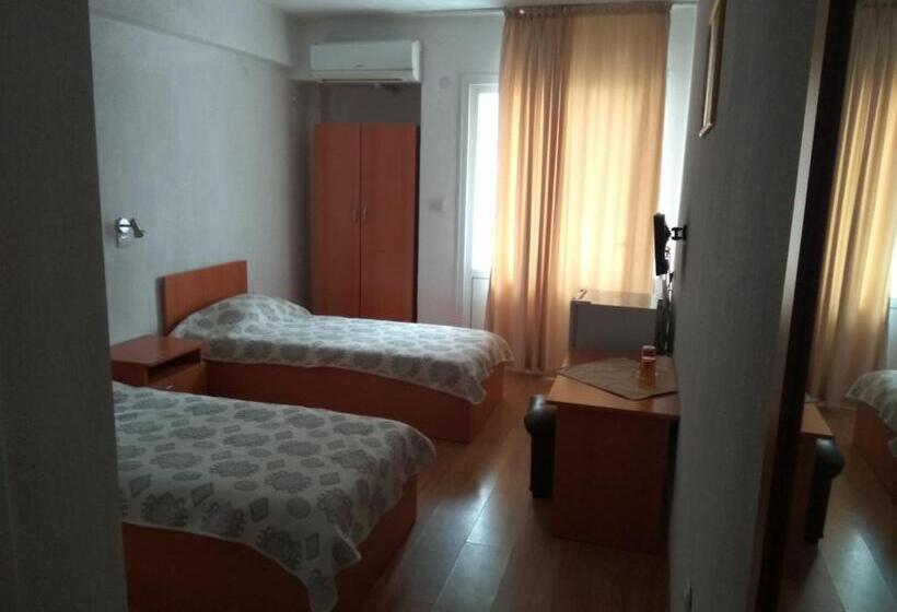 스탠다드 룸, Family Hotel Blazhi