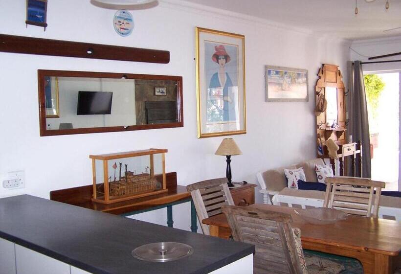 منزل غرفتين نوم, Jaloersbaai Guest Cottage & Nes