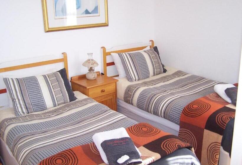 منزل غرفتين نوم, Jaloersbaai Guest Cottage & Nes