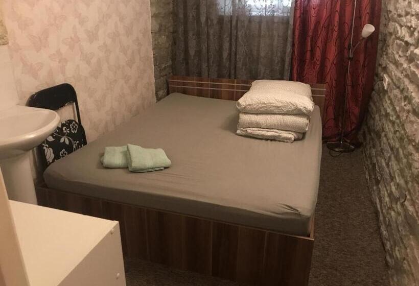 اتاق استاندارد با سرویس بهداشتی مشترک, Süda Hostel Süda 7