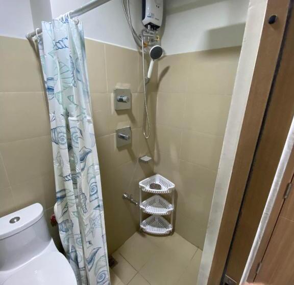 غرفة عائلية, Ella’s Condo@shore3 T3