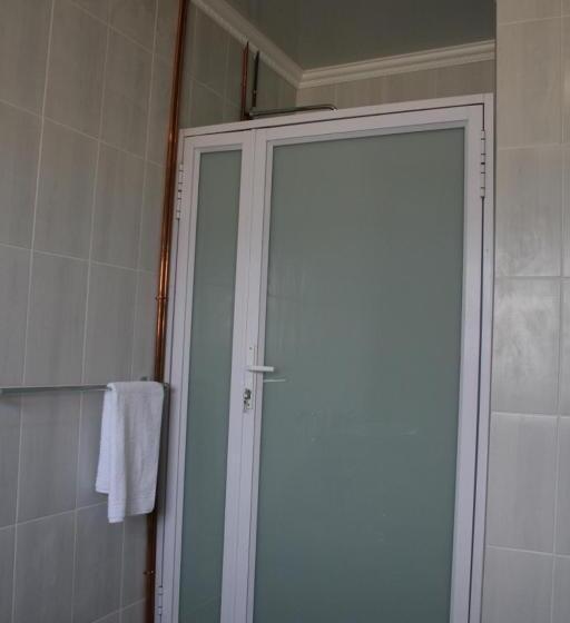 اتاق استاندارد با بالکن, Destiny Self Catering