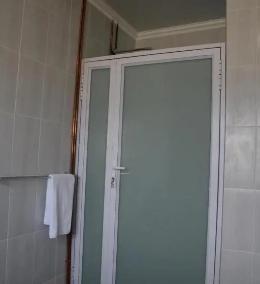 اتاق استاندارد با بالکن, Destiny Self Catering