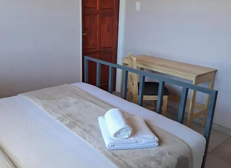 اتاق استاندارد, Destiny Self Catering