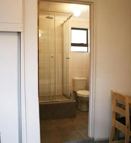 اتاق استاندارد, Destiny Self Catering