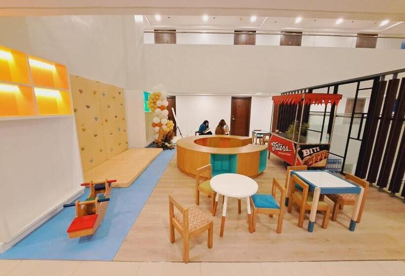 Studio Standard, Scandinavian In 38 Park Avenue