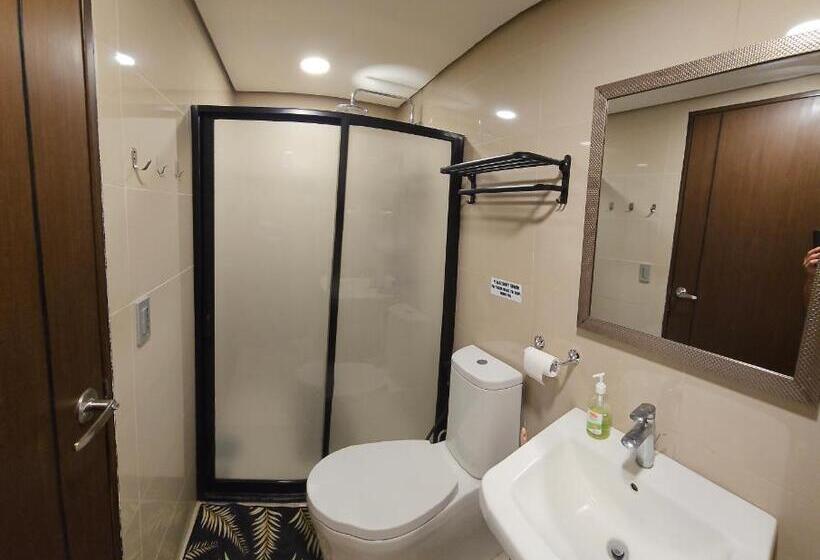 استودیوی استاندارد, Scandinavian In 38 Park Avenue