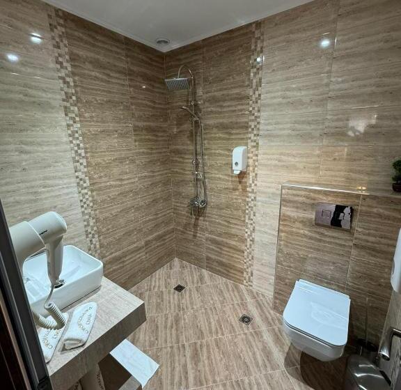 Номер Стандарт Трехместный, стоичковата къща гр. стрелча