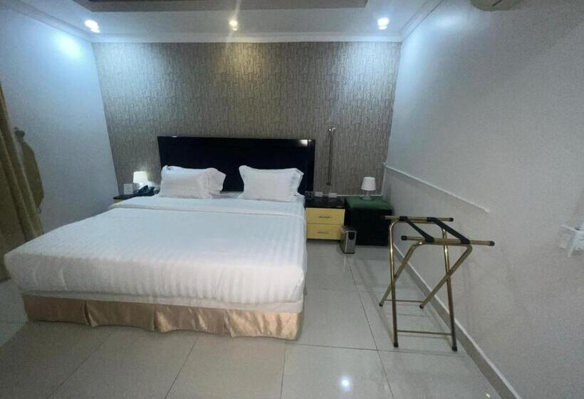 スタンダードスタジオ, Arwa Suites Dammam