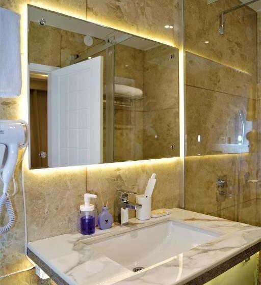 اتاق سوپریور با تخت بزرگ, Essence Grandeur